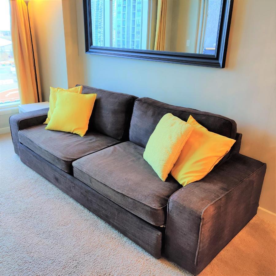 Monki Di Executive Suites - Alura YYC Kültér fotó