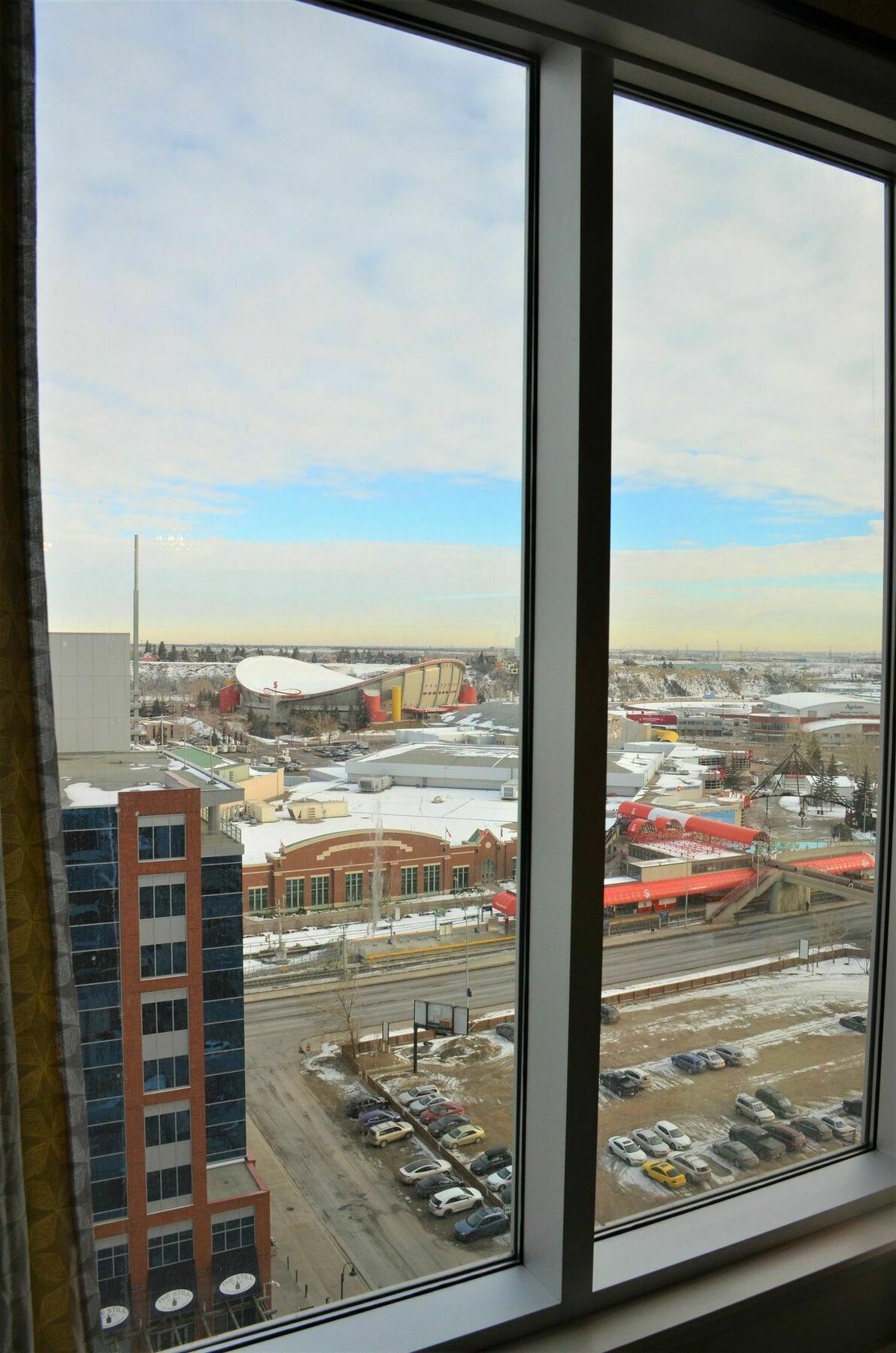 Monki Di Executive Suites - Alura YYC Kültér fotó