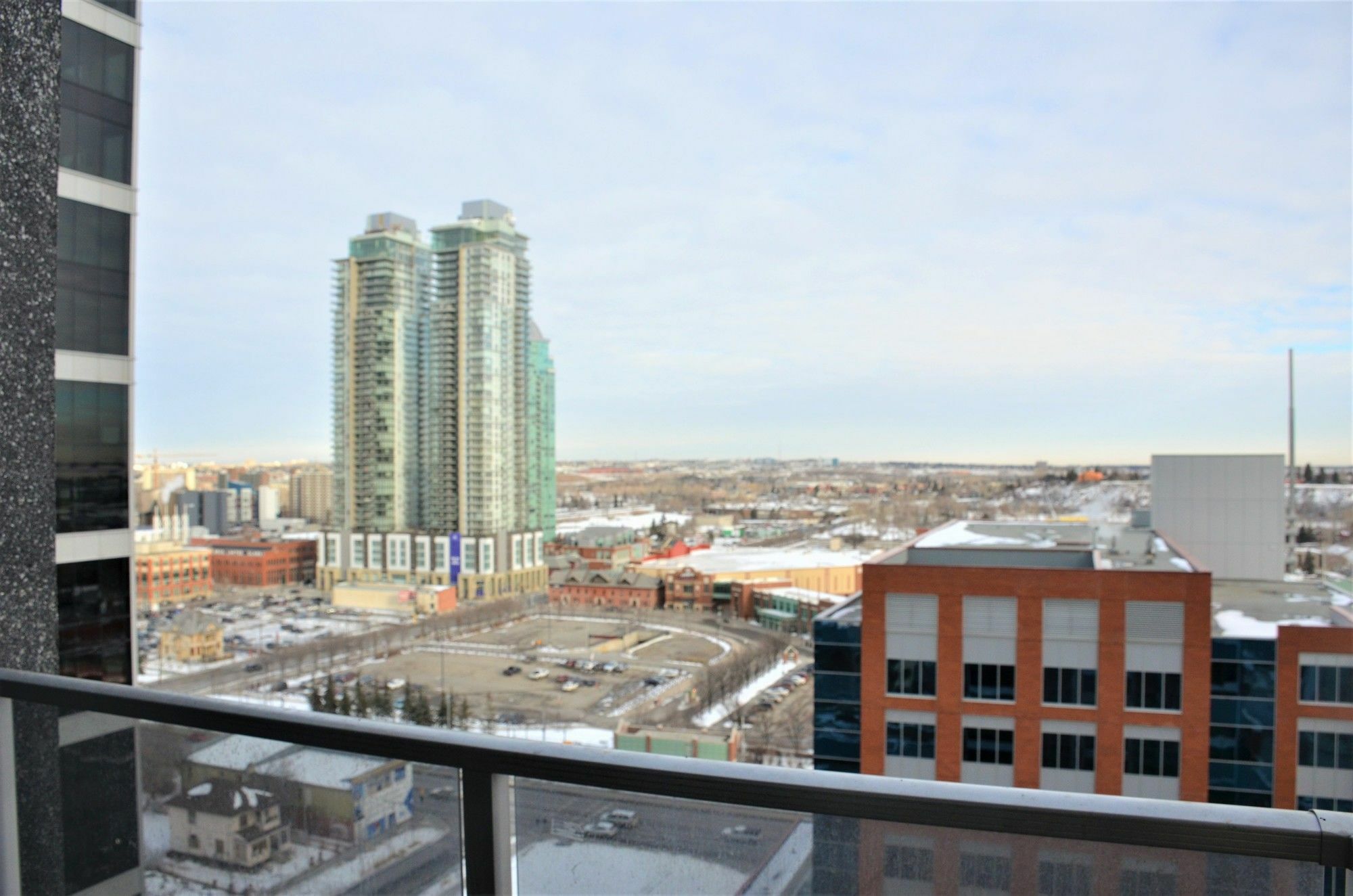 Monki Di Executive Suites - Alura YYC Kültér fotó